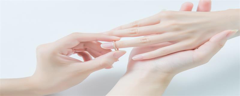 结婚戒指带哪个手