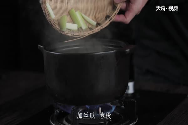 沙虫丝瓜汤的做法 沙虫丝瓜汤怎么做