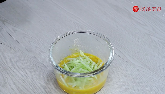黄瓜煎鸡蛋的做法 黄瓜煎鸡蛋怎么做