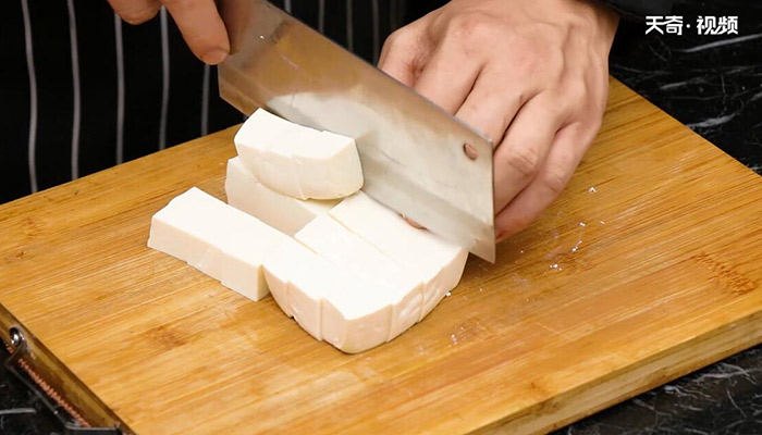 泥鳅炖豆腐的做法 怎么做泥鳅炖豆腐