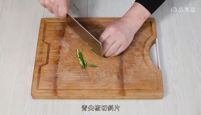 干锅辣白菜的做法 干锅辣白菜怎么做