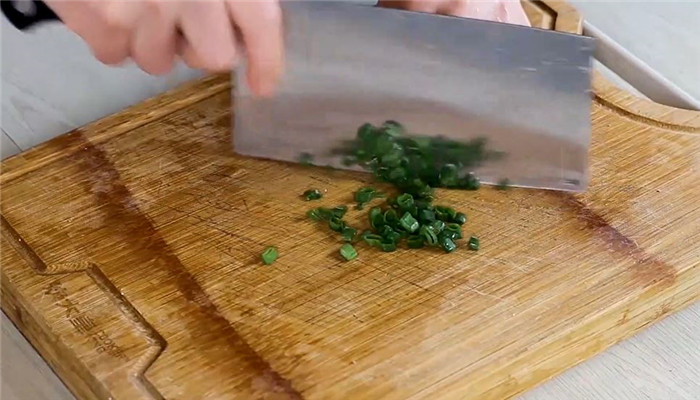 火腿炖萝卜汤怎么做 火腿炖萝卜汤的做法