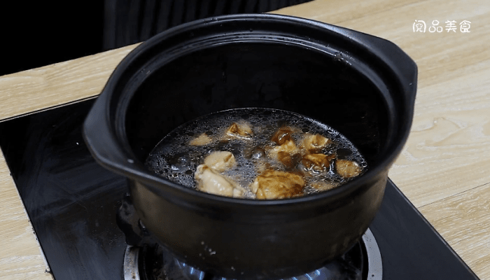 蚝油豆腐鸡翅煲的做法 蚝油豆腐鸡翅煲怎么做好吃