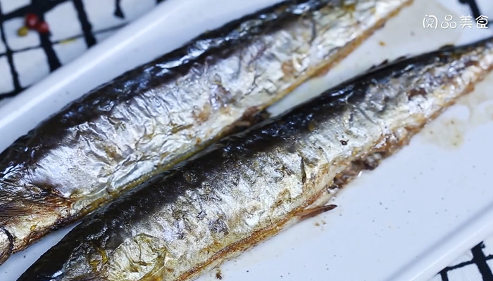 冻烤秋刀鱼怎么做 冻烤秋刀鱼的做法