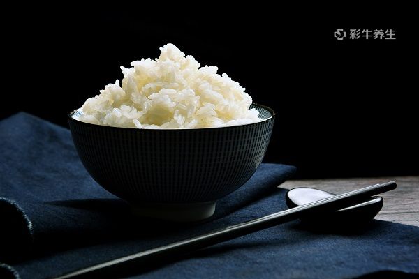 一碗米饭的热量 一碗米饭的热量是多少千卡
